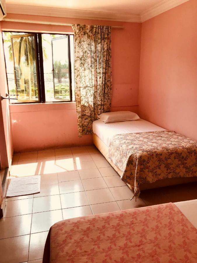 Hotel Cahaya Tanjong Malim Ngoại thất bức ảnh